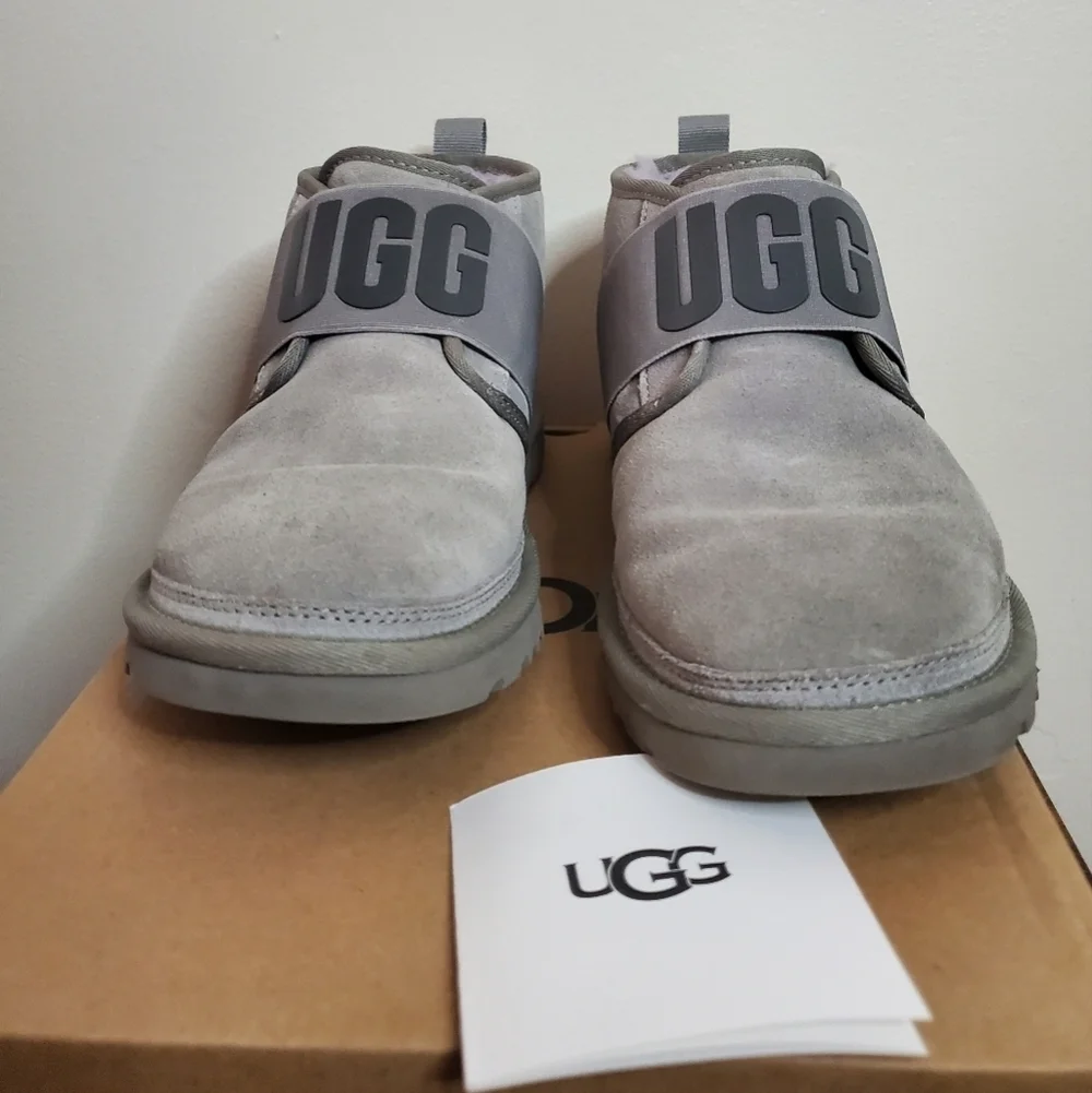 Womens UGG Neumel 11 Graphic Boots Size 8 with box